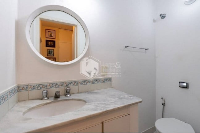 Foto do imóvel Casa com 3 Quartos à Venda, 180 m² em Vila Olímpia - São Paulo