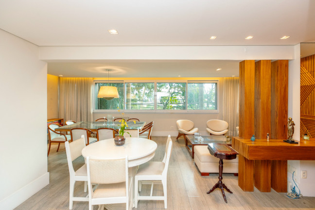 Foto do imóvel Apartamento com 2 Quartos à Venda, 126 m² em Jardim Europa - São Paulo