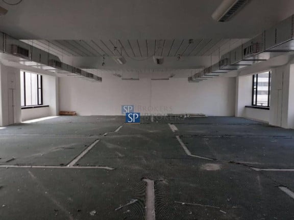 Foto do imóvel Sala Comercial à Venda ou Locação, 562 m² em Cidade Monções - São Paulo