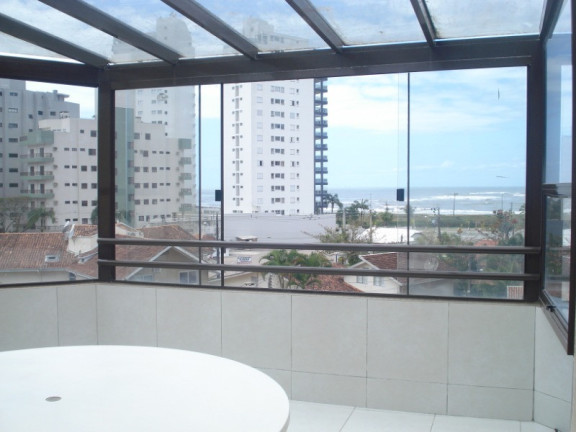 Imagem Imóvel com 3 Quartos à Venda, 257 m² em Matinhos - Matinhos