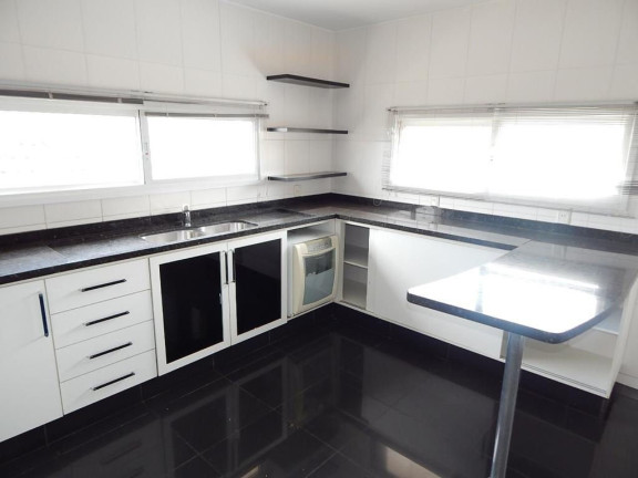 Foto do imóvel Casa com 3 Quartos à Venda, 311 m² em Contorno - Ponta Grossa