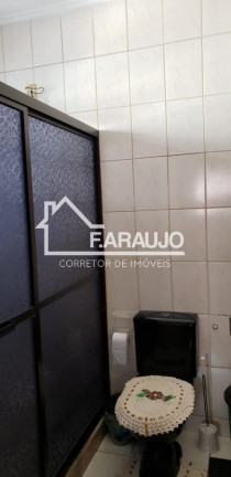 Imagem Sobrado com 3 Quartos à Venda, 260 m² em Centro - Salto De Pirapora