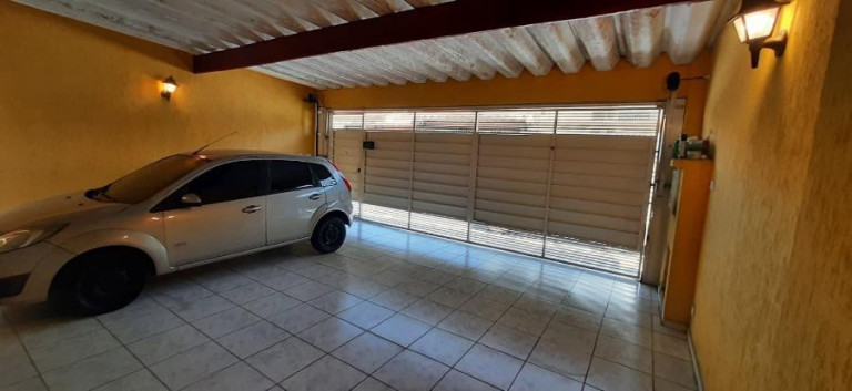 Casa com 4 Quartos à Venda, 235 m² em Jardim Paraventi - Guarulhos