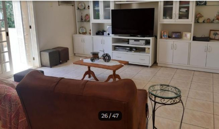 Imagem Casa com 3 Quartos à Venda, 360 m² em Camobi - Santa Maria