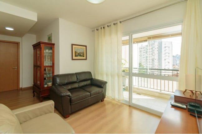 Foto do imóvel Apartamento com 3 Quartos à Venda, 82 m² em Passo Da Areia - Porto Alegre