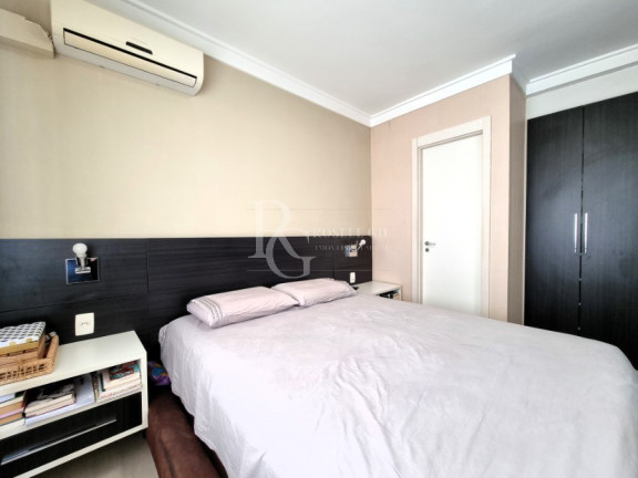 Imagem Apartamento com 3 Quartos à Venda, 74 m² em Vila Ipiranga - Porto Alegre