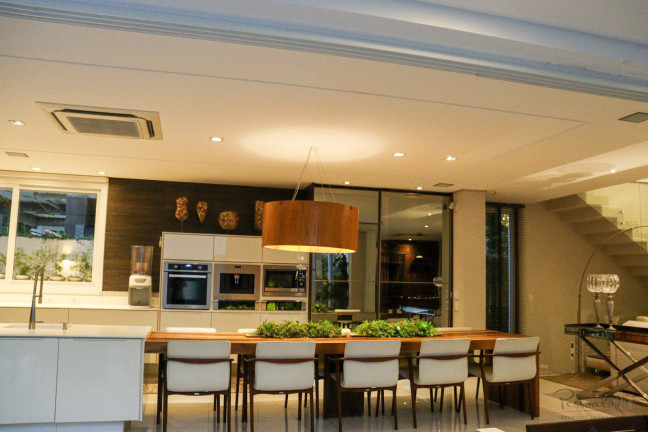 Foto do imóvel Casa com 4 Quartos à Venda, 450 m² em Jurerê - Florianópolis