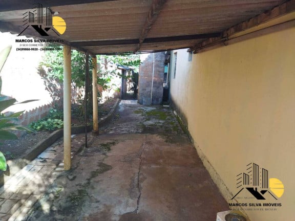 Foto do imóvel Casa com 3 Quartos à Venda, 300 m² em Segismundo Pereira - Uberlândia