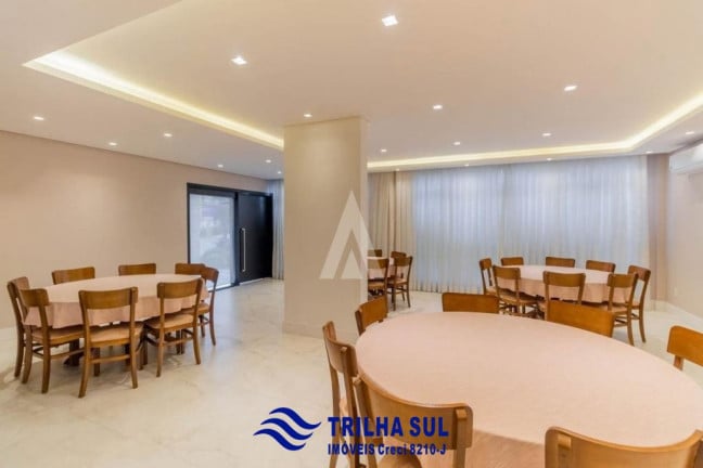 Foto do imóvel Apartamento com 3 Quartos à Venda, 102 m² em Centro - Joinville