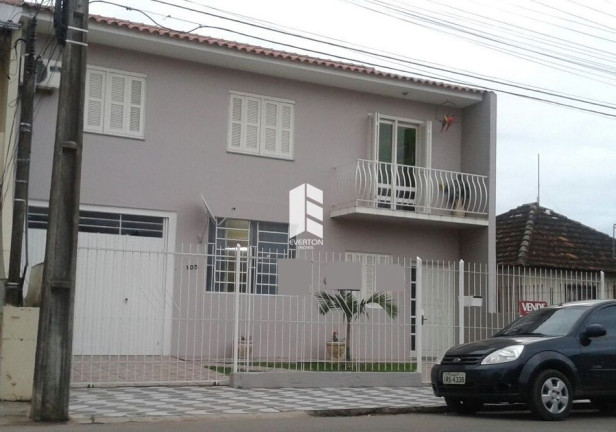 Imagem Casa com 3 Quartos à Venda, 200 m² em Camobi - Santa Maria