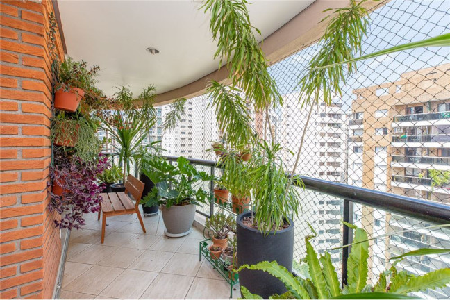 Imagem Apartamento com 3 Quartos à Venda, 161 m² em Moema - São Paulo
