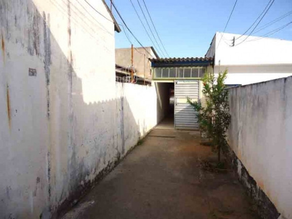 Foto do imóvel Casa com 2 Quartos à Venda, 755 m² em Prol. Jd. St. Maria - Jacareí