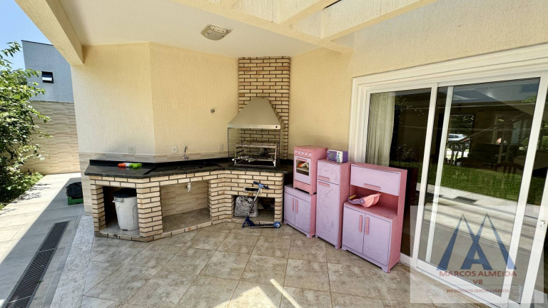 Foto do imóvel Casa de Condomínio com 3 Quartos à Venda, 286 m² em Botujuru - Mogi Das Cruzes