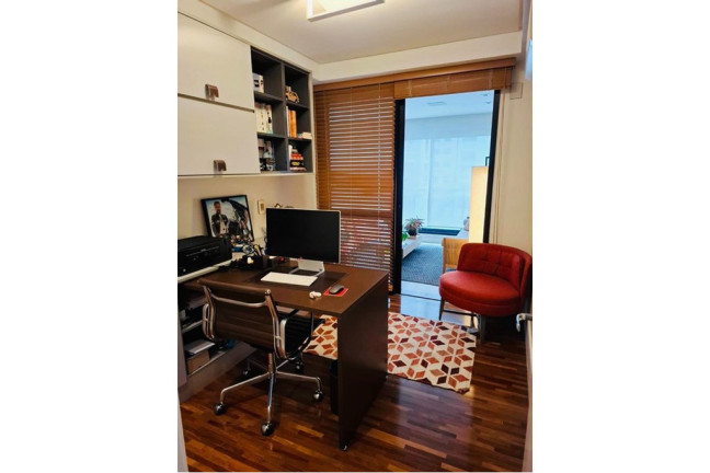 Foto do imóvel Apartamento com 4 Quartos à Venda, 184 m² em Moema - São Paulo