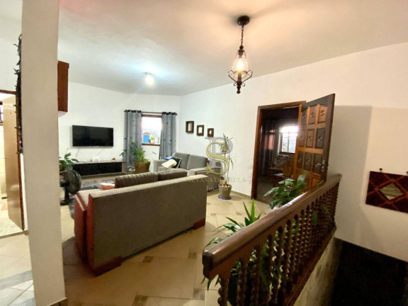 Imagem Casa com 3 Quartos à Venda, 272 m² em Terra Preta - Mairiporã