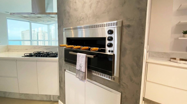 Foto do imóvel Cobertura com 4 Quartos à Venda, 240 m² em Centro - Balneário Camboriú