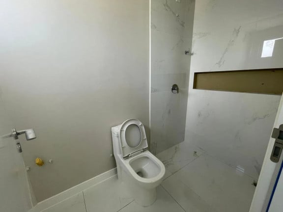 Foto do imóvel Apartamento com 4 Quartos à Venda, 260 m² em Meia Praia - Itapema