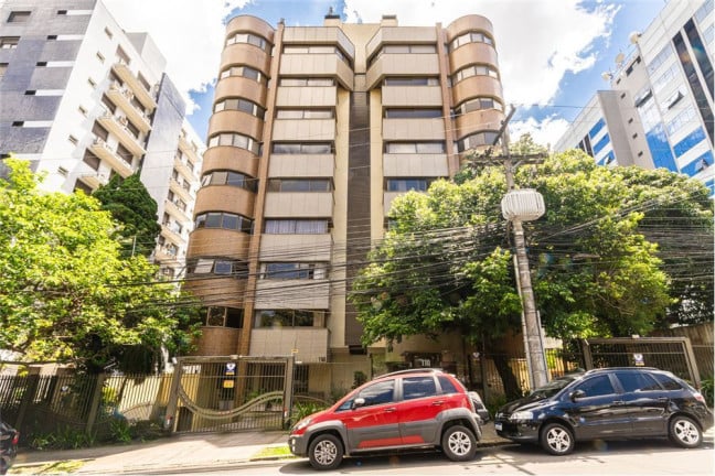 Foto do imóvel Imóvel com 3 Quartos à Venda,  em Auxiliadora - Porto Alegre