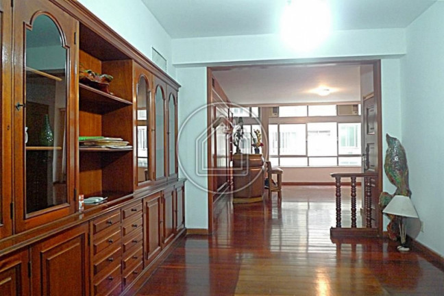 Imagem Apartamento com 3 Quartos à Venda, 184 m² em Copacabana - Rio De Janeiro