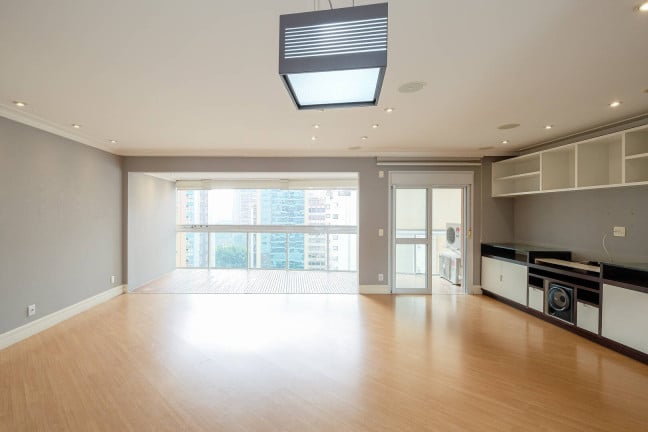 Foto do imóvel Apartamento com 3 Quartos à Venda, 124 m² em Vila Olímpia - São Paulo