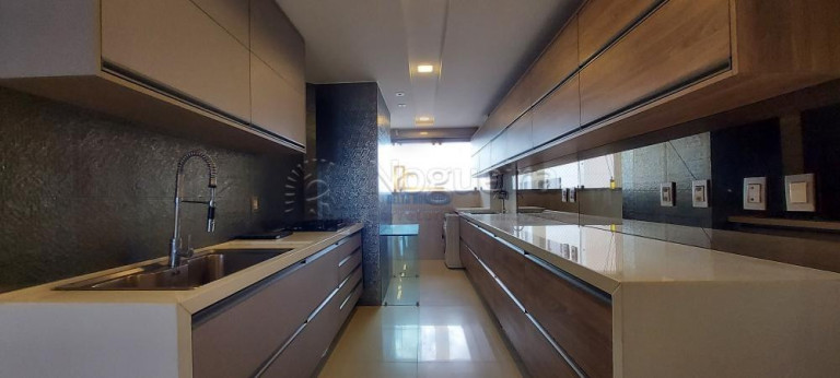 Foto do imóvel Apartamento com 3 Quartos à Venda, 140 m² em Madalena - Recife
