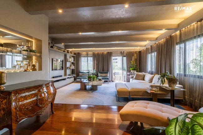 Foto do imóvel Apartamento com 3 Quartos à Venda, 239 m² em Vila Andrade - São Paulo