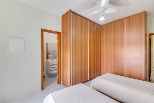 Foto do imóvel Casa com 4 Quartos à Venda,  em Saúde - São Paulo