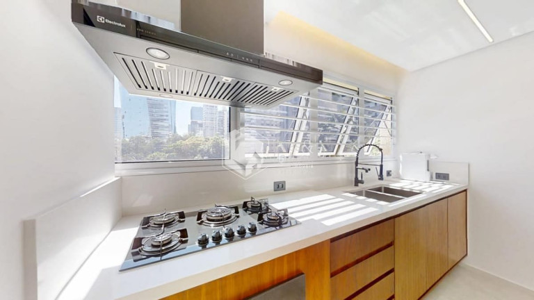 Foto do imóvel Apartamento com 3 Quartos à Venda, 237 m² em Itaim Bibi - São Paulo
