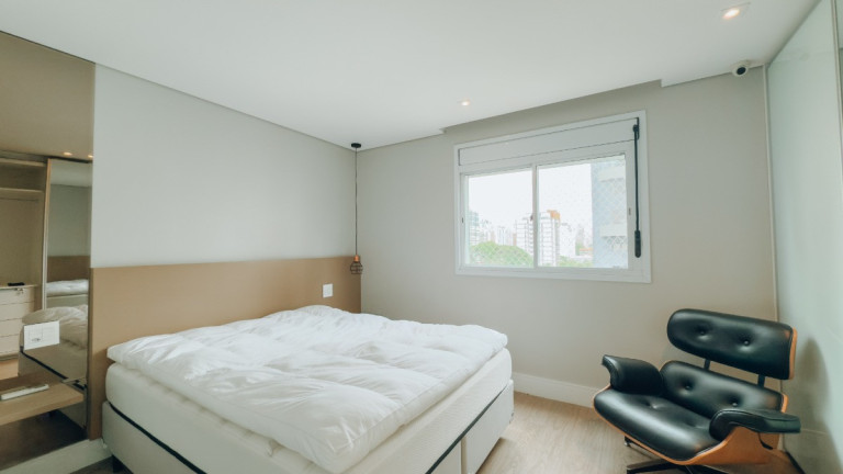 Foto do imóvel Apartamento com 3 Quartos à Venda, 143 m² em Moema - São Paulo