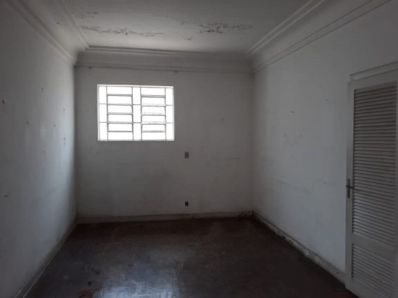 Foto do imóvel Casa com 4 Quartos à Venda, 1.000 m² em Centro - Taubaté