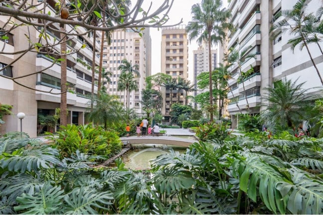 Foto do imóvel Apartamento com 3 Quartos à Venda, 147 m² em Vila Uberabinha - São Paulo