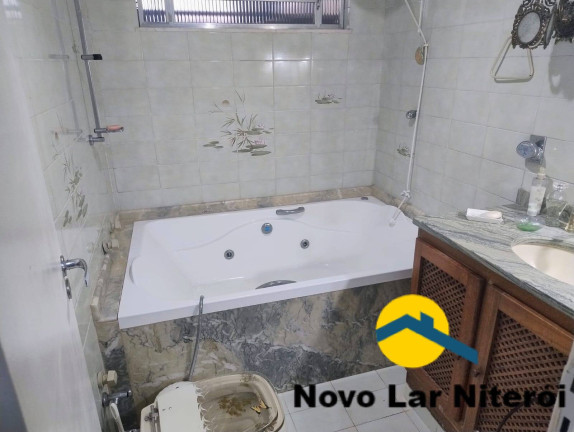 Foto do imóvel Casa com 8 Quartos à Venda, 270 m² em São Domingos - Niterói