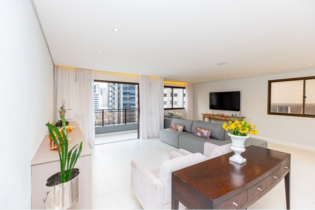 Foto do imóvel Apartamento com 4 Quartos à Venda, 197 m² em Itaim Bibi - São Paulo