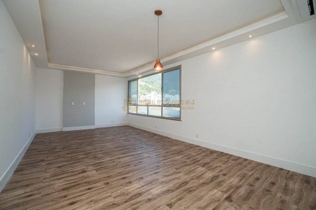 Foto do imóvel Apartamento com 4 Quartos à Venda, 130 m² em Tijuca - Rio De Janeiro