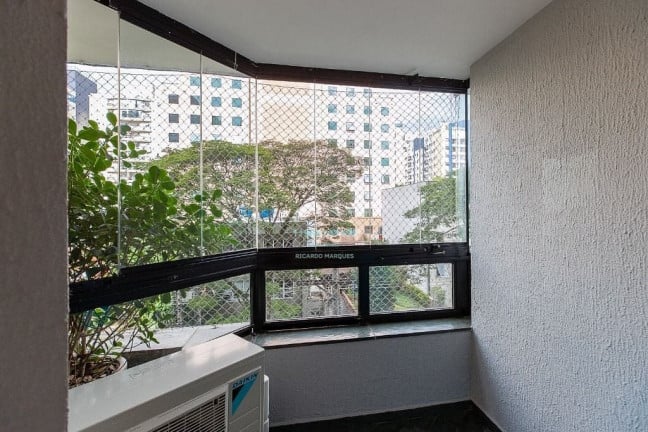 Imagem Apartamento com 3 Quartos à Venda, 139 m² em Vila Nova Conceição - São Paulo