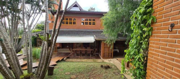 Sobrado com 4 Quartos para Alugar, 566 m² em Jacaré - Cabreúva