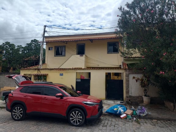 Imagem Casa com 9 Quartos à Venda, 225 m² em Campo Grande - Rio De Janeiro
