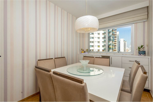 Imagem Apartamento com 4 Quartos à Venda, 196 m² em Moema - São Paulo