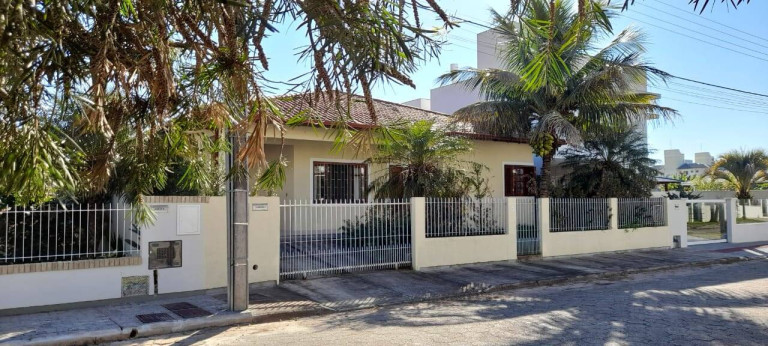Foto do imóvel Casa com 3 Quartos à Venda, 167 m² em Jurerê - Florianópolis