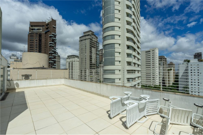 Imagem Apartamento com 3 Quartos à Venda, 130 m² em Itaim Bibi - São Paulo