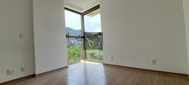Foto do imóvel Cobertura com 4 Quartos à Venda, 145 m² em Alto - Teresópolis