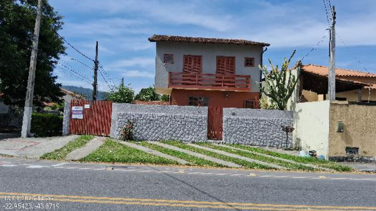 Foto do imóvel Casa com 4 Quartos à Venda, 360 m² em Piratininga - Niteroi