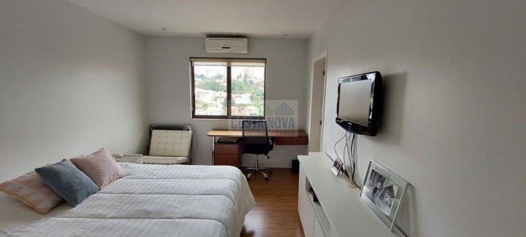 Imagem Apartamento com 4 Quartos à Venda, 390 m²