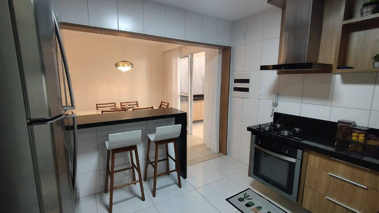 Imagem Casa com 3 Quartos à Venda, 230 m² em Sim - Feira De Santana