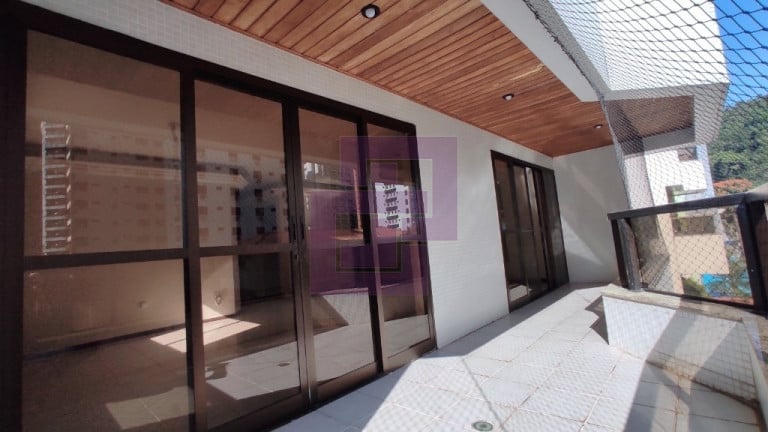 Foto do imóvel Apartamento com 3 Quartos à Venda, 186 m² em Pitangueiras - Guarujá