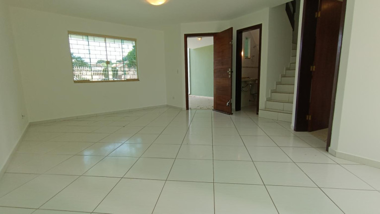 Imagem Casa com 4 Quartos à Venda, 178 m² em Bacacheri - Curitiba