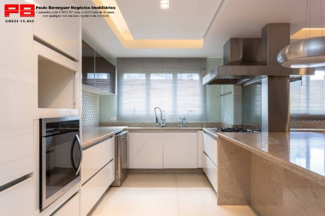 Imagem Apartamento com 4 Quartos à Venda, 370 m² em São Paulo