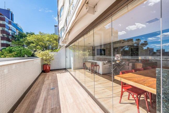 Foto do imóvel Apartamento com 3 Quartos à Venda, 203 m² em Rio Branco - Porto Alegre