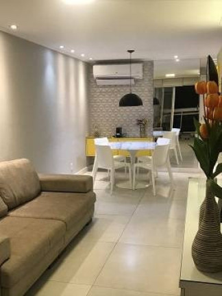 Imagem Apartamento com 3 Quartos à Venda, 112 m² em Vital Brasil - Niterói