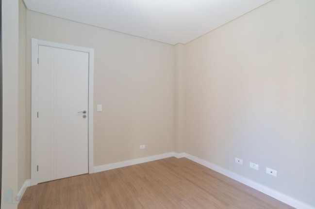 Foto do imóvel Casa de Condomínio com 3 Quartos à Venda, 125 m² em água Verde - Curitiba